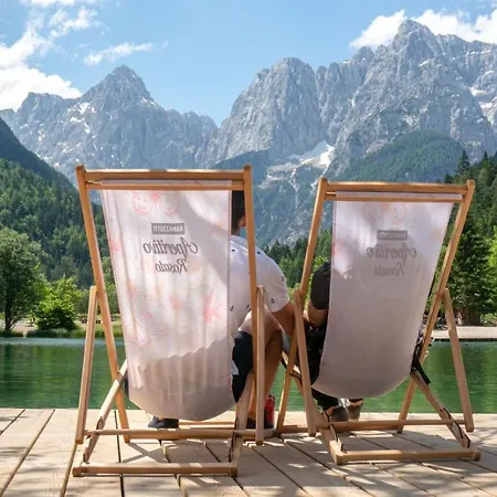 Stylish 2-bed Top-floor In Appartement Kranjska Gora
